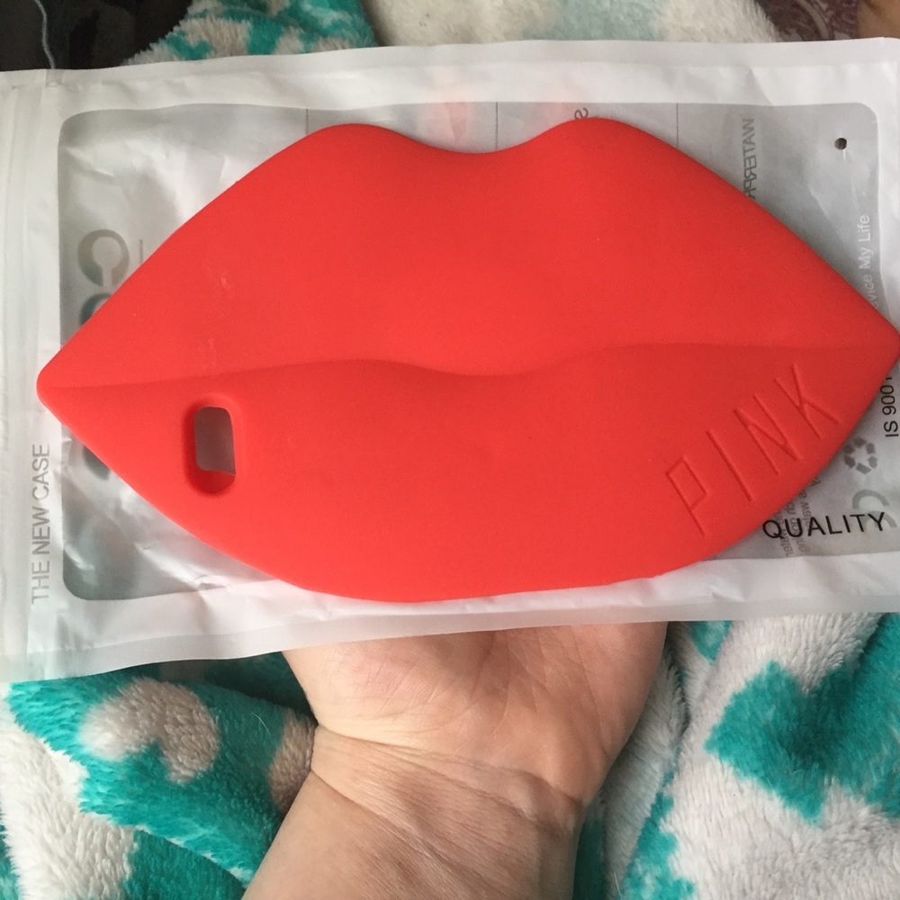 Lips phone case